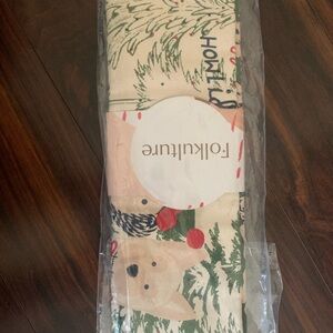 Christmas Holiday Doggie Paws design Table Runner NEW
